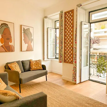 Principe Real - Charming With Terrace דירה ליסבון