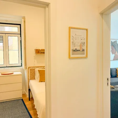 아파트 Principe Real - Charming With Terrace 리스본