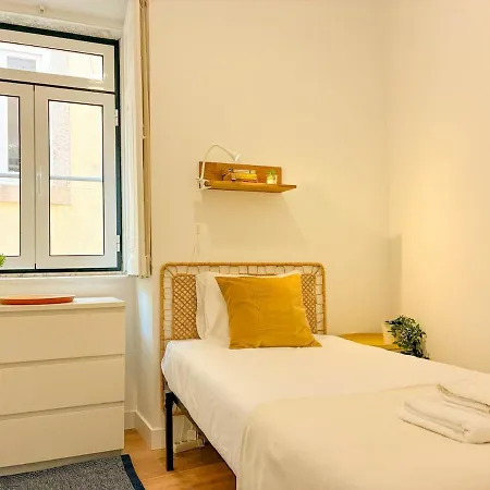 Principe Real - Charming With Terrace 아파트 *