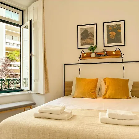 아파트 Principe Real - Charming With Terrace *